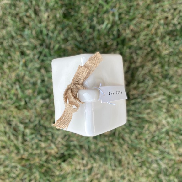 BRAND NEW Rae Dunn"MAMA BIRD" Birdhouse - Picture 3 of 3